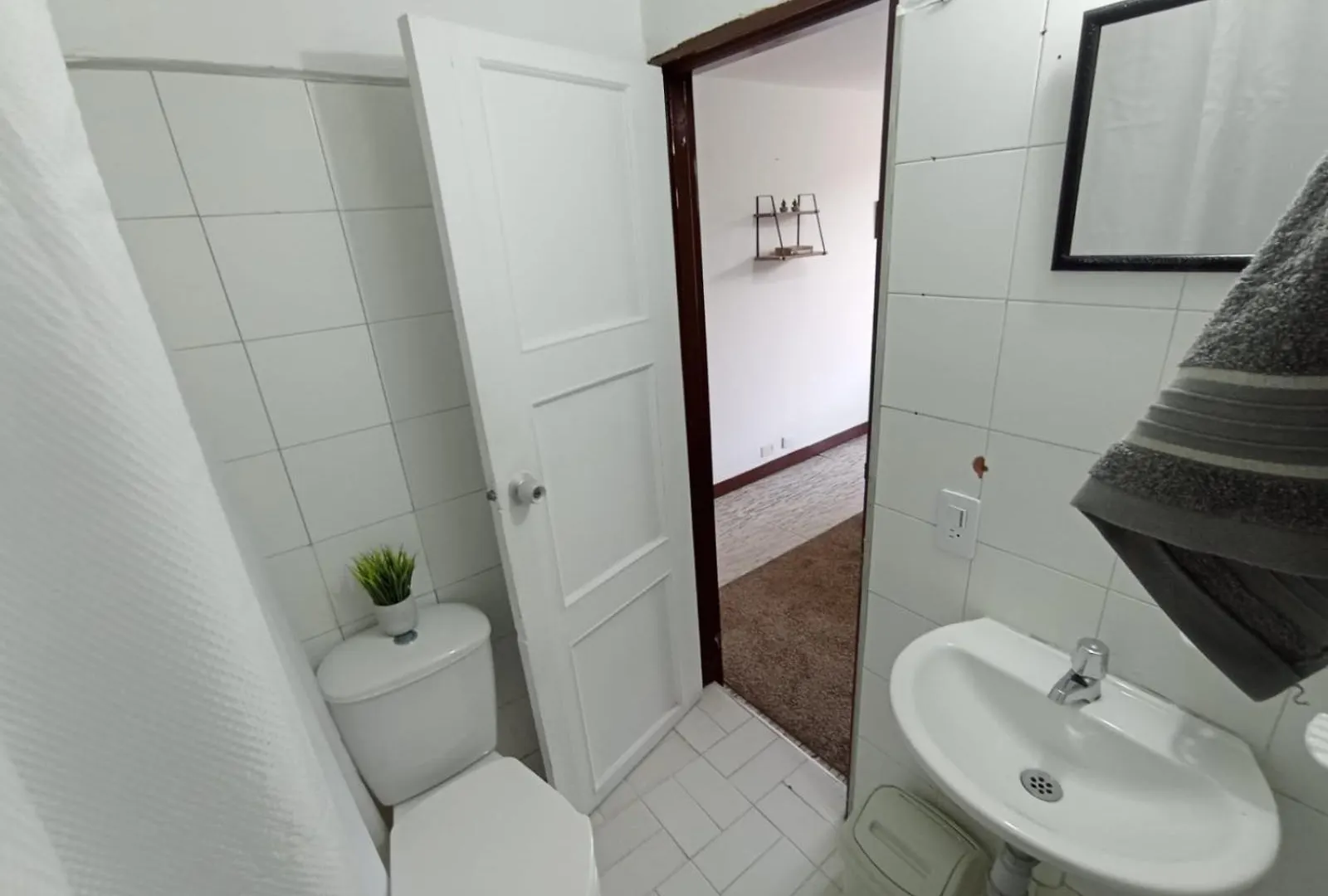 Habitaciones Con Bano Privado Coliving Central Cerca A Plaza Mayor Cerro Nutibara Unicentro Medellín Konukevi