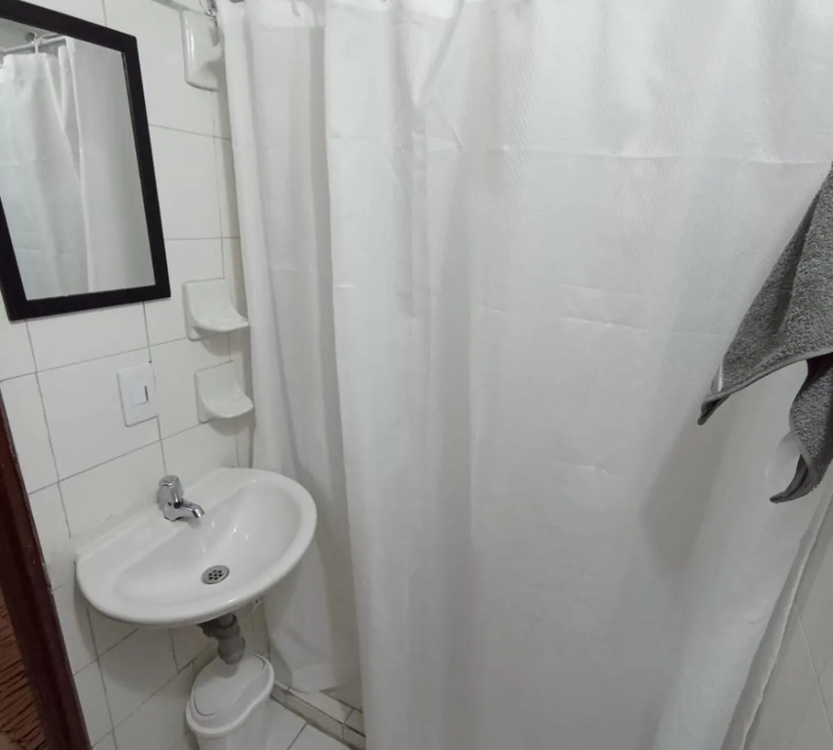 Konukevi Habitaciones Con Bano Privado Coliving Central Cerca A Plaza Mayor Cerro Nutibara Unicentro Medellín