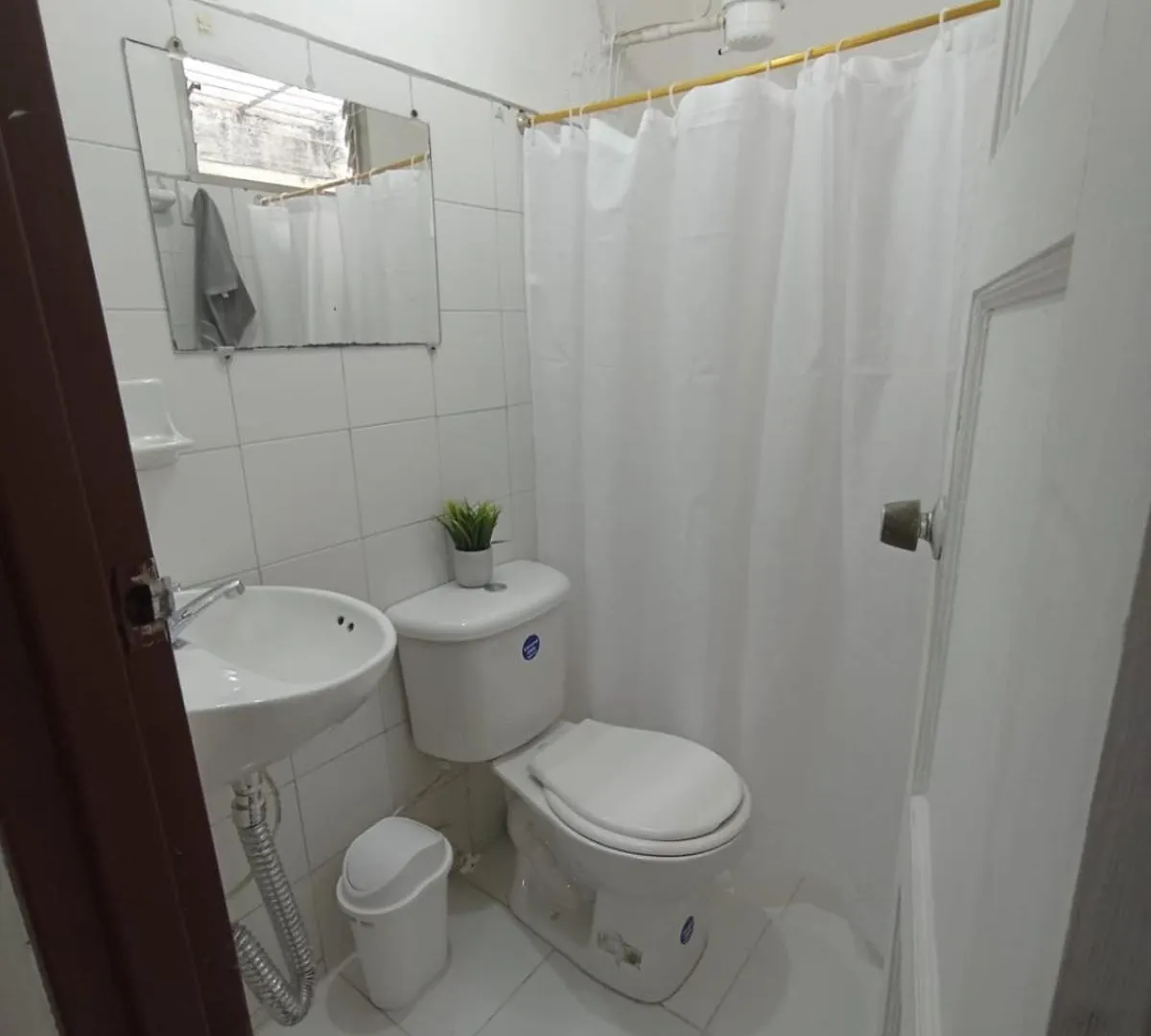 Habitaciones Con Bano Privado Coliving Central Cerca A Plaza Mayor Cerro Nutibara Unicentro Medellin
