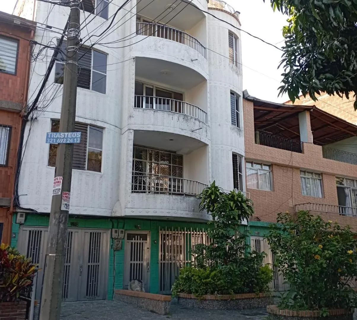 Habitaciones Con Bano Privado Coliving Central Cerca A Plaza Mayor Cerro Nutibara Unicentro Medellin